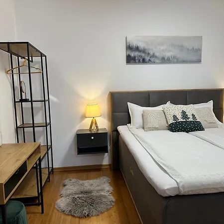 Sana 620 In Flora, Apartment *
